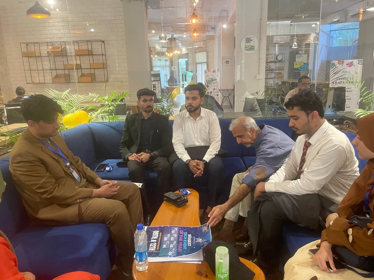 ​Zaid Ali in a tech discussion session with Sir Shabbir Ahmed Ansari at NIC Karachi